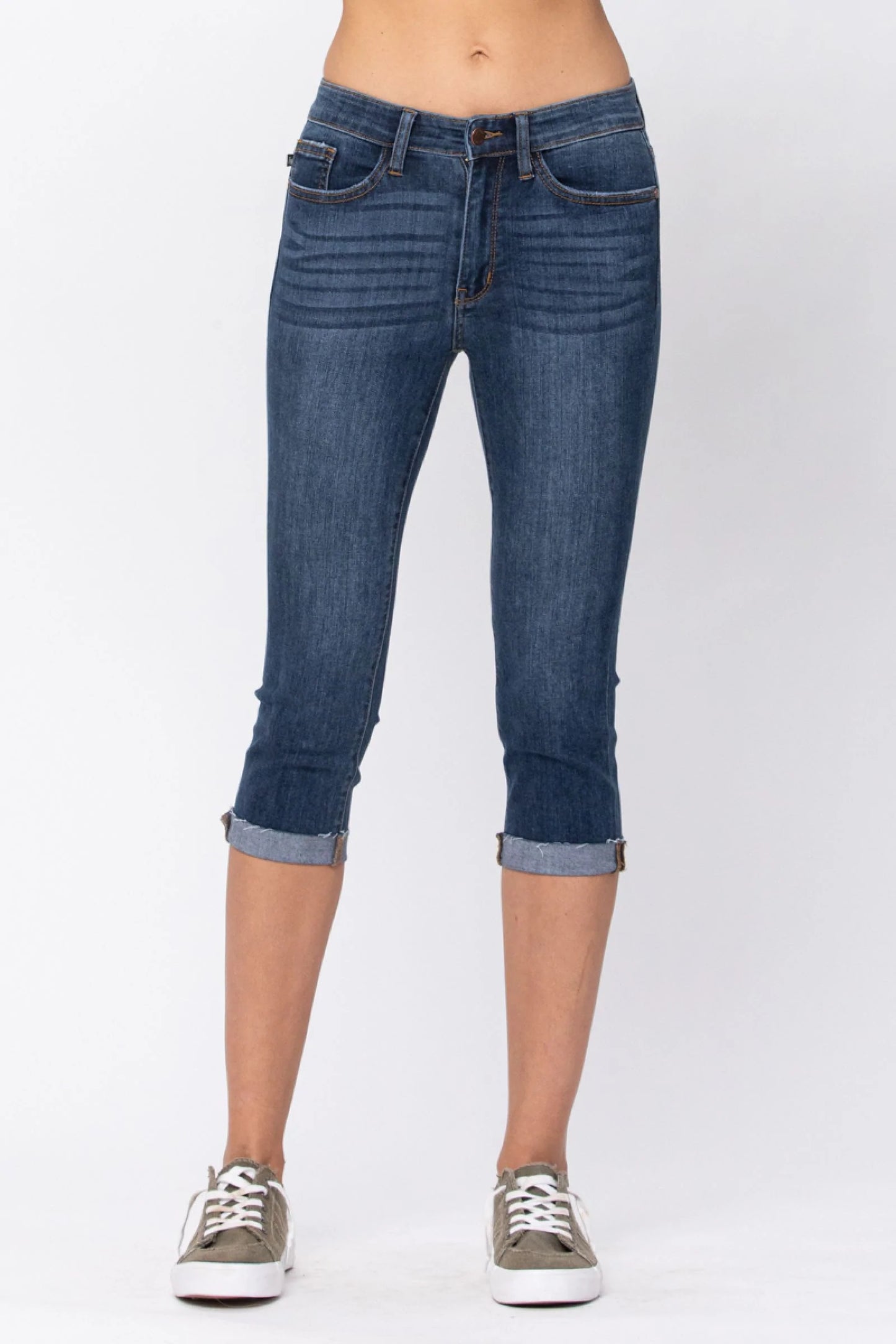 JUDY BLUE Hi-Rise Cuffed Slim Fit Plus
